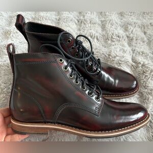 Helm The Zind Burgundy boot size 9